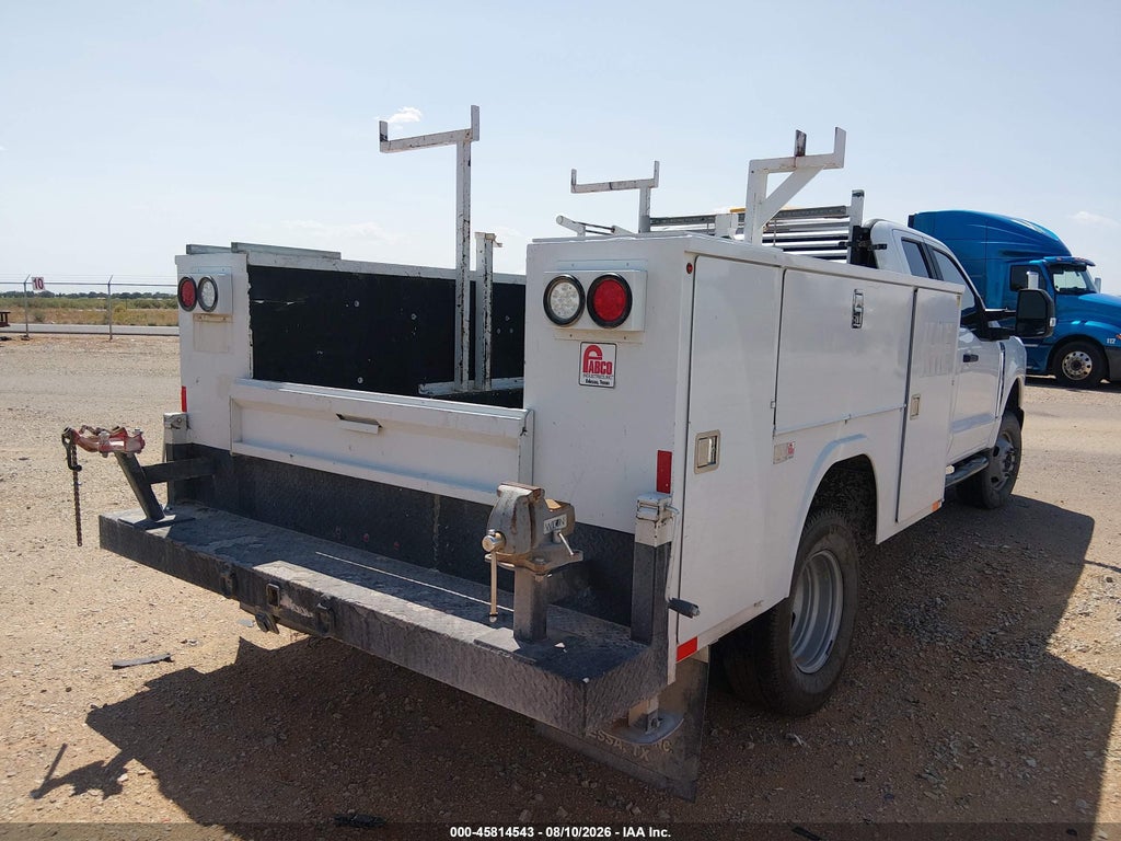 2024 Ford F-350 Chassis XL photo 4