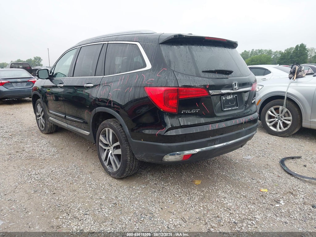 2018 Honda Pilot Touring photo 3