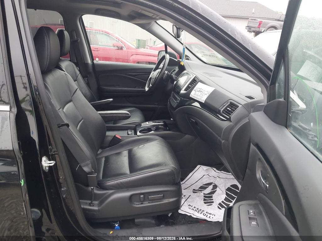 2018 Honda Pilot Touring photo 5