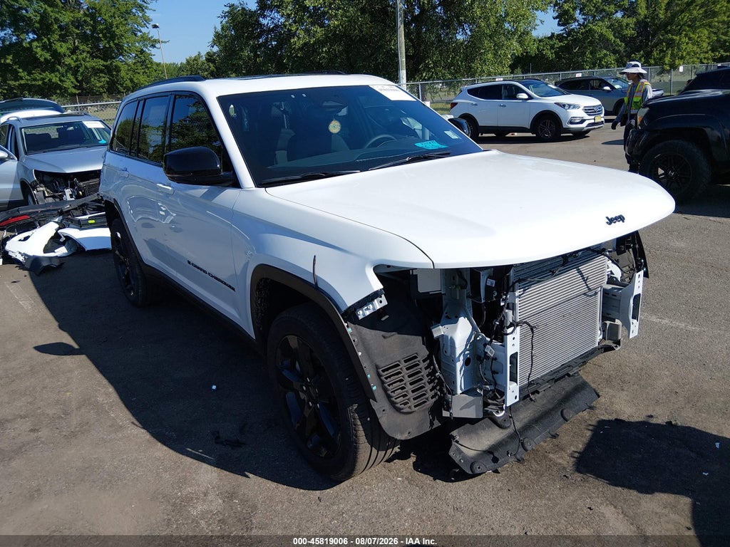 2025 JEEP GRAND CHEROKEE