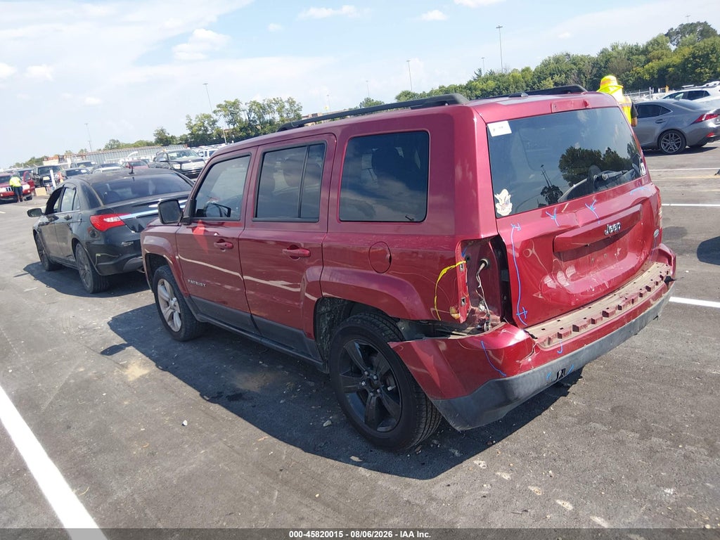 2016 Jeep Patriot Latitude photo 3