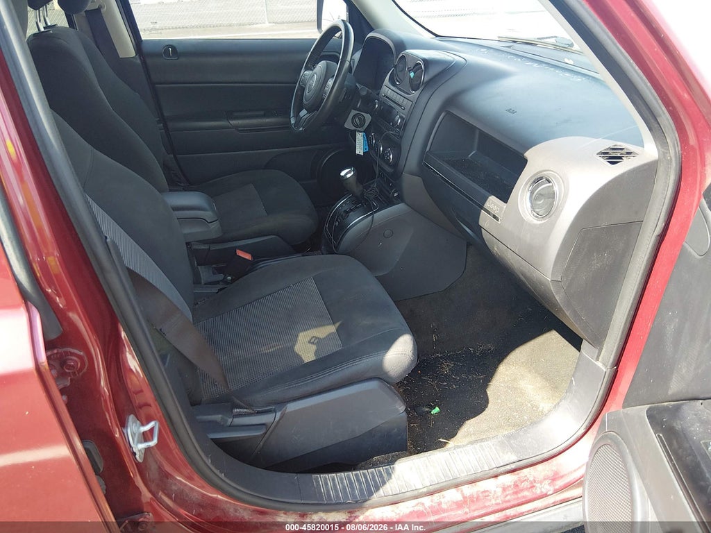 2016 Jeep Patriot Latitude photo 5