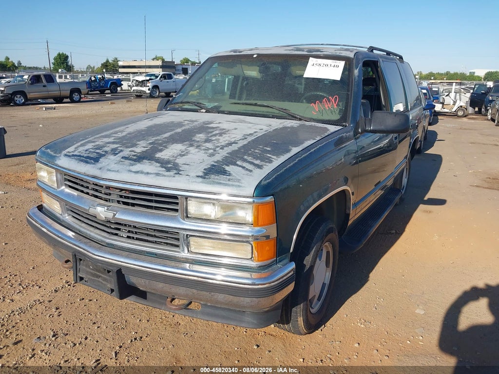 1997 Chevrolet Tahoe LS photo 2
