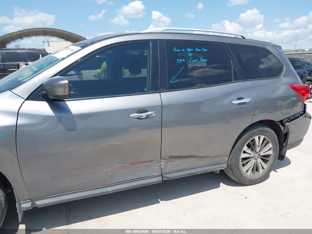 2020 Nissan Pathfinder S 2WD photo 6