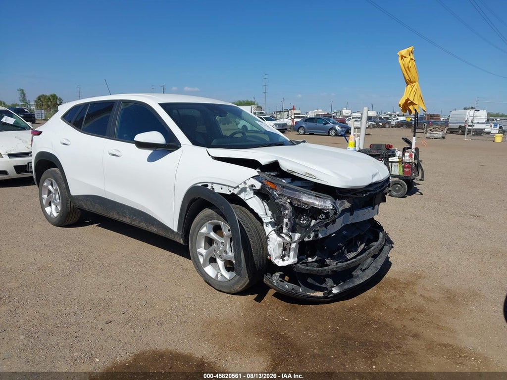 2025 Chevrolet Trax FWD LS photo 1