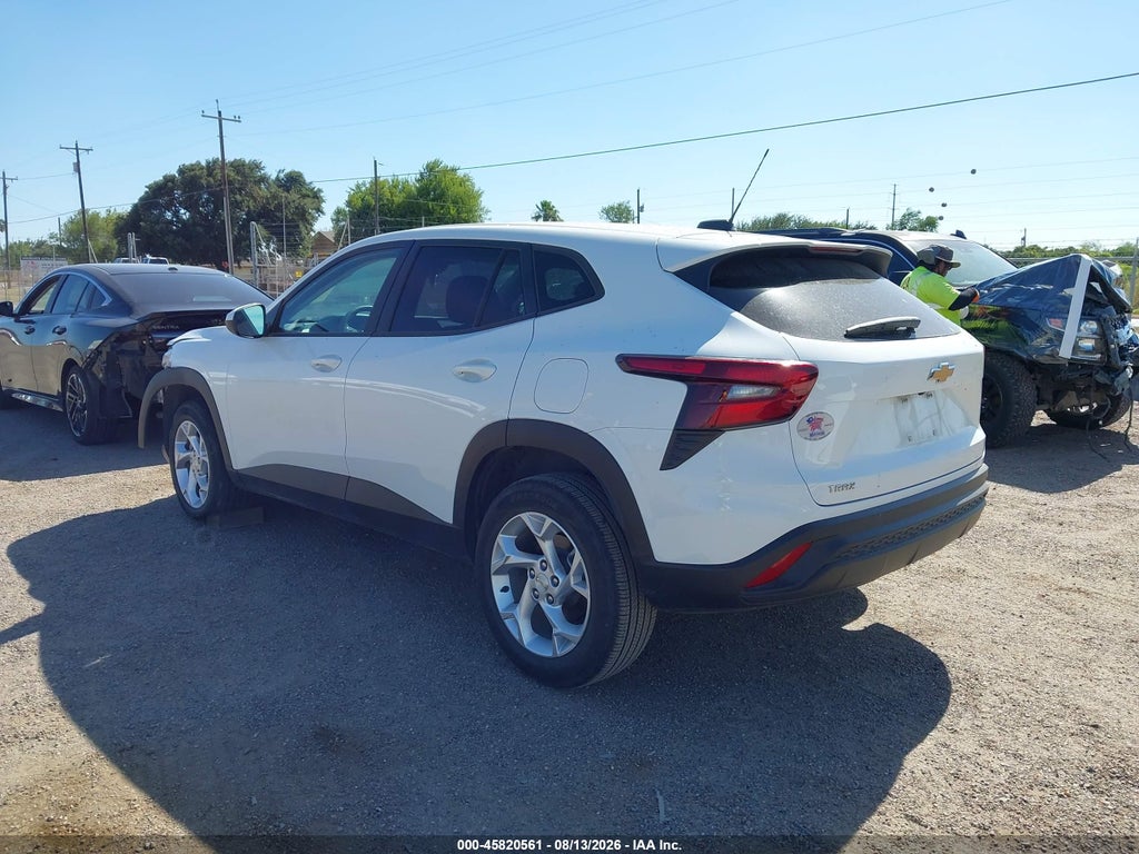 2025 Chevrolet Trax FWD LS photo 3