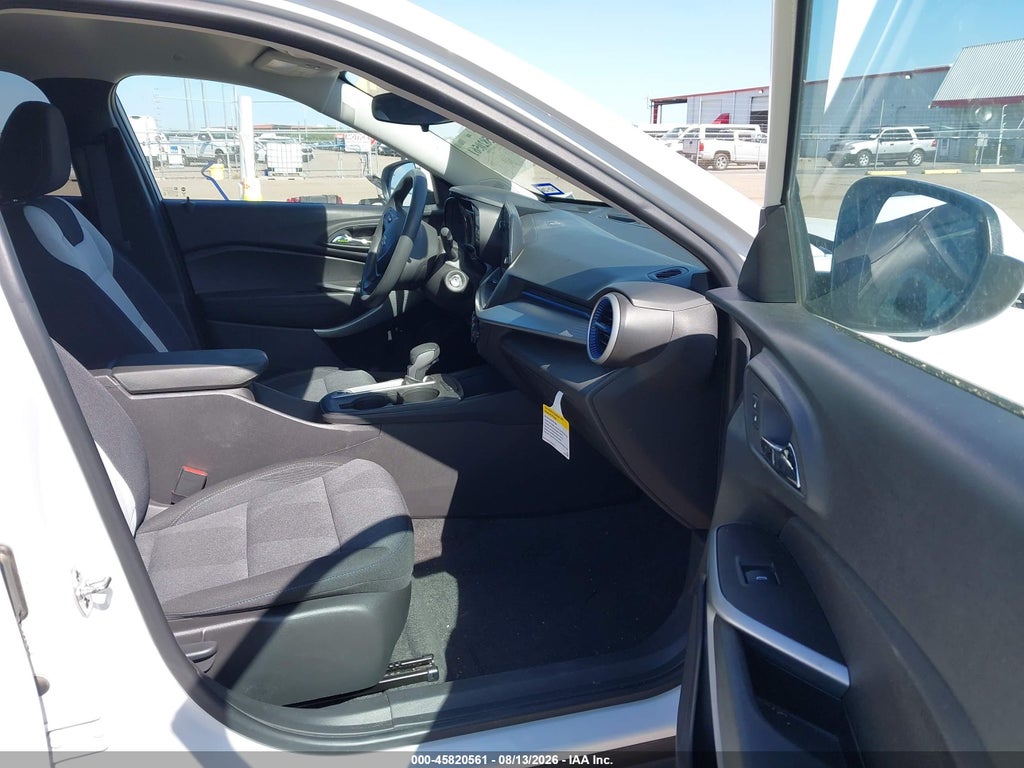 2025 Chevrolet Trax FWD LS photo 5