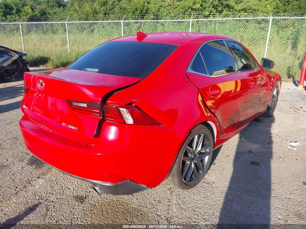 2016 Lexus IS 200T photo 4