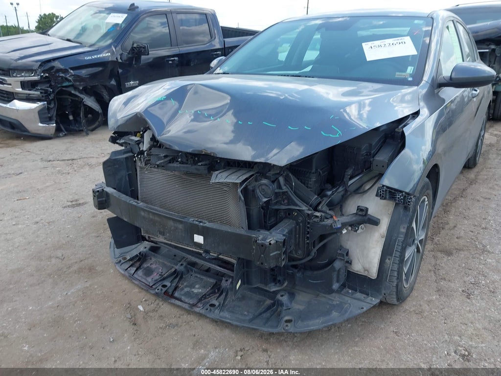 2024 Kia Forte LXS photo 6