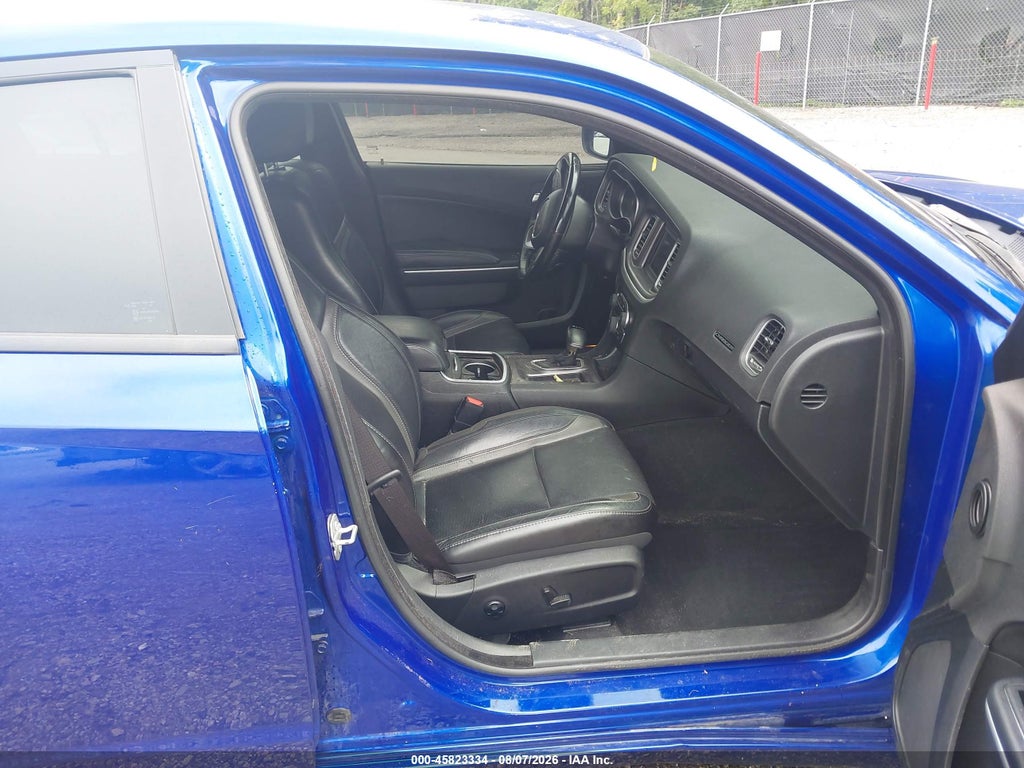 2021 Dodge Charger SXT RWD photo 5