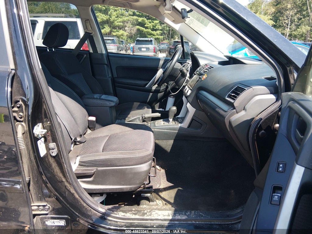 2017 Subaru Forester 2.5I Premium photo 5