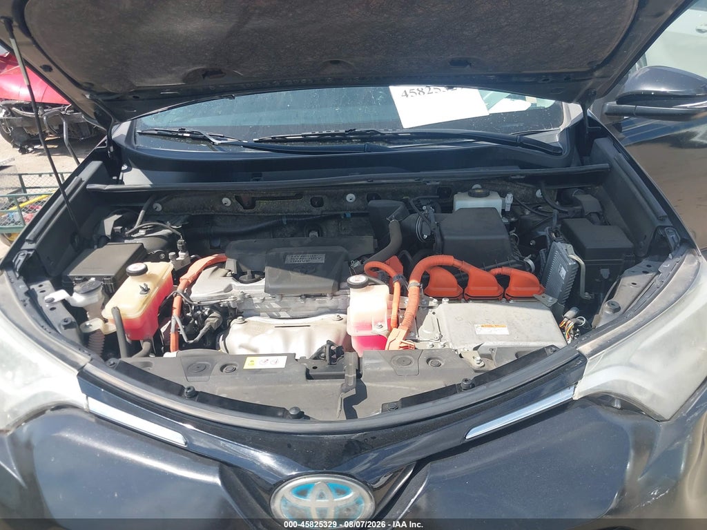 2018 Toyota RAV4 Hybrid XLE photo 10