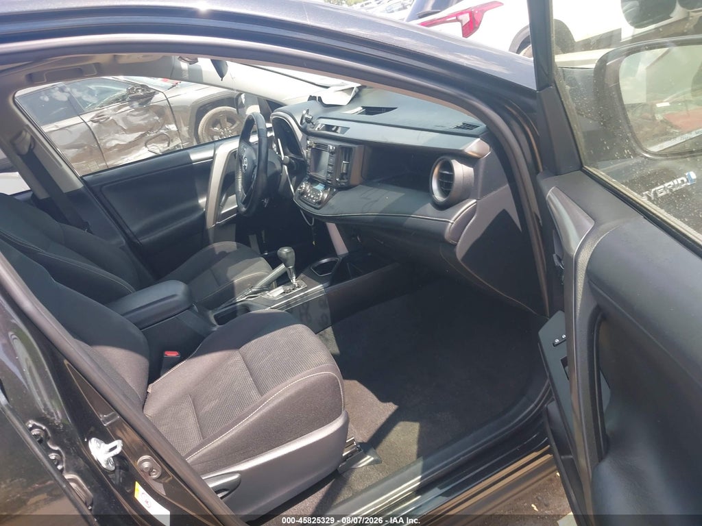 2018 Toyota RAV4 Hybrid XLE photo 5