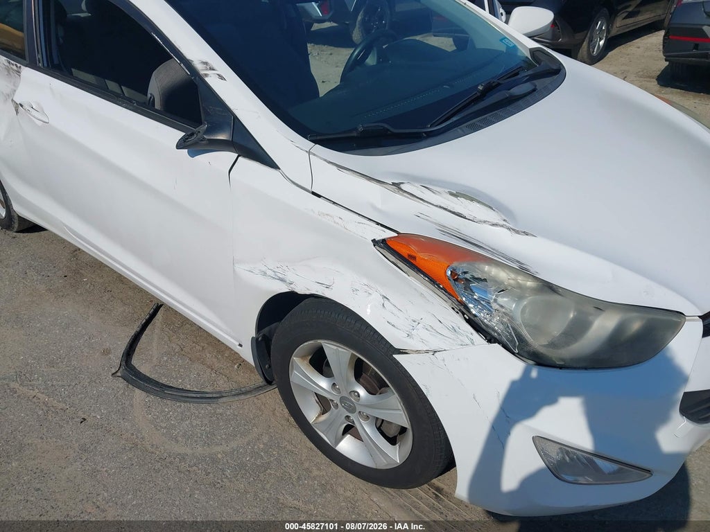 2013 Hyundai Elantra GS photo 6