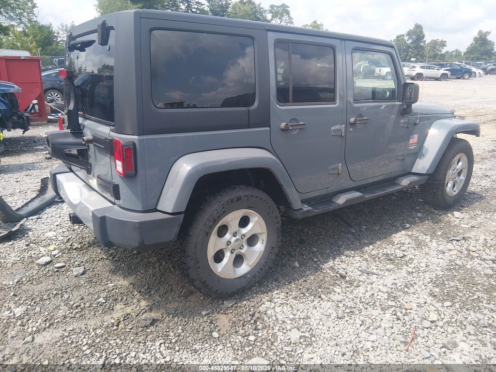 2015 Jeep Wrangler Unlimited Sahara photo 4