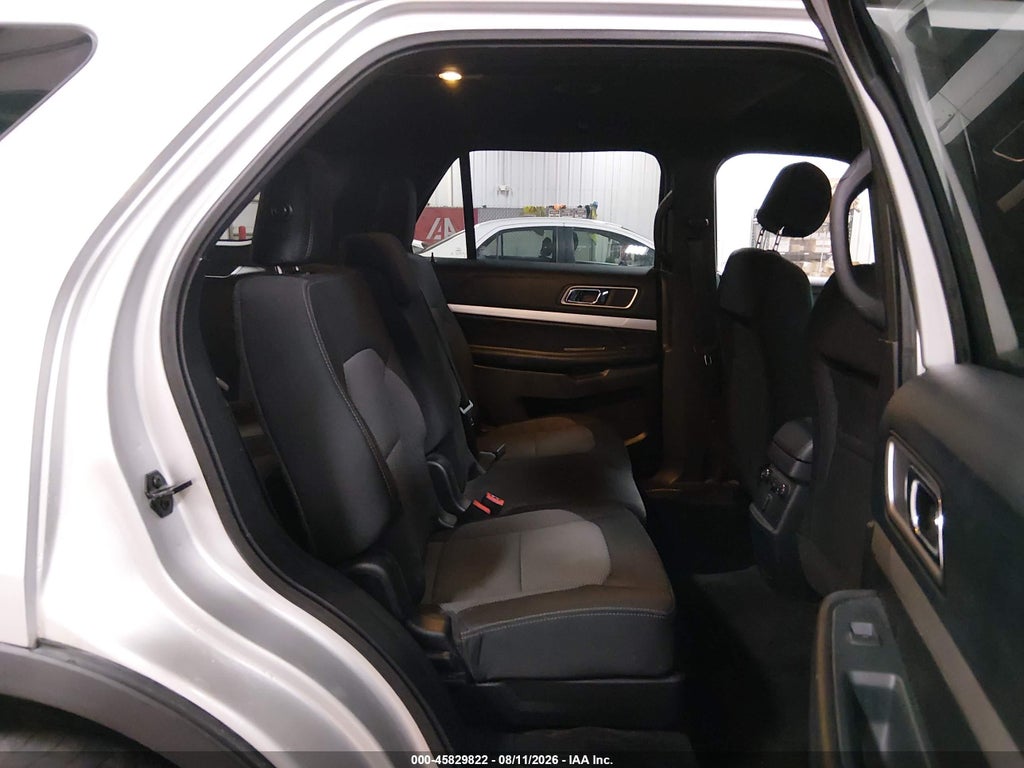 2016 Ford Explorer XLT photo 8