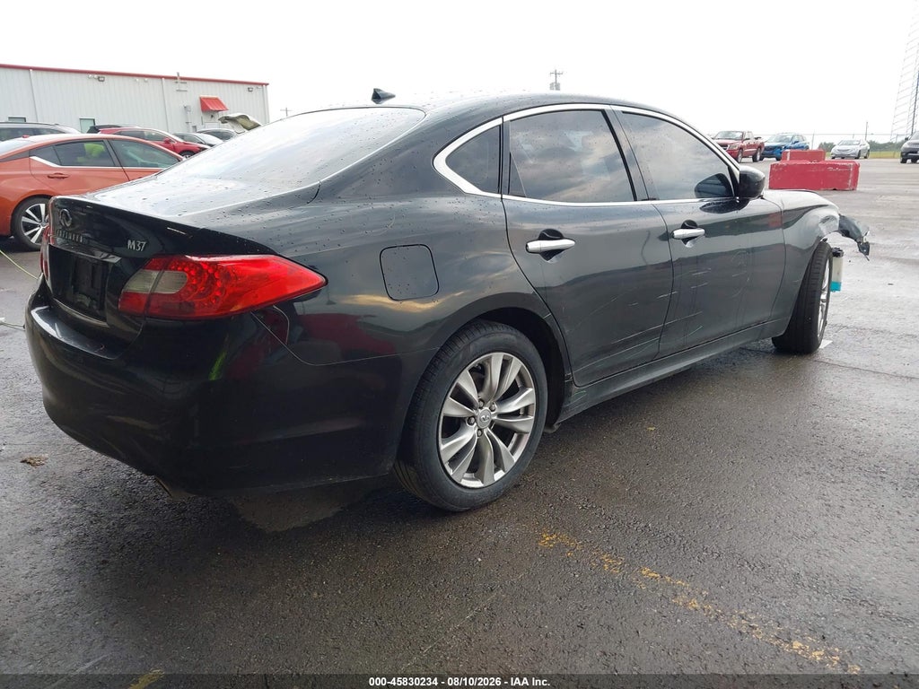 2012 Infiniti M37 photo 4