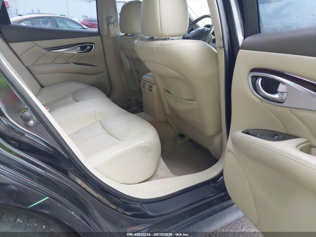 2012 Infiniti M37 photo 8