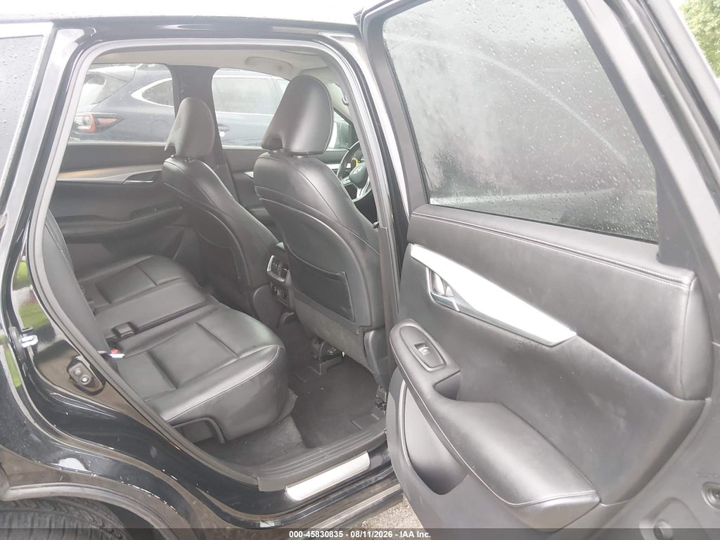 2019 Infiniti QX50 Essential photo 8