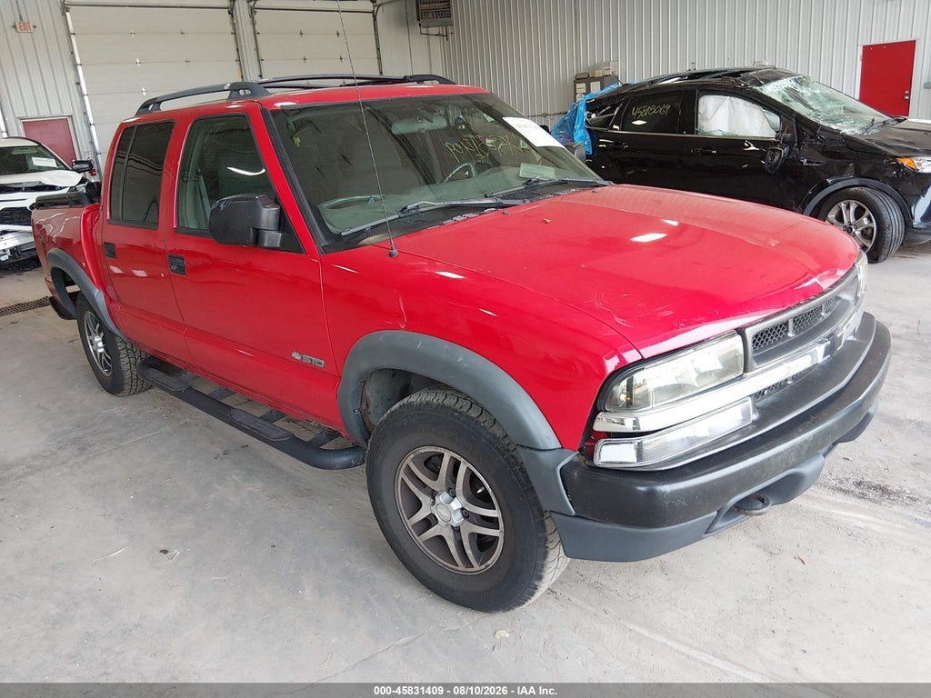2004 Chevrolet S-10 LS photo 1