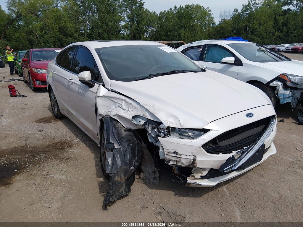 2017 Ford Fusion SE photo 1