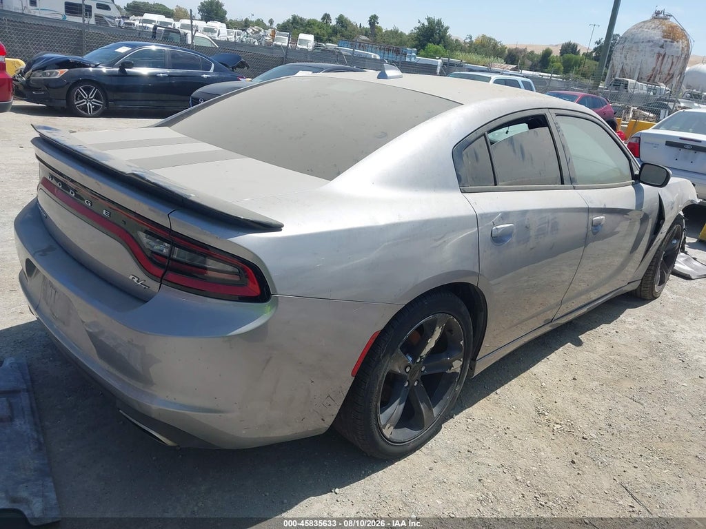 2017 Dodge Charger R/T RWD photo 4