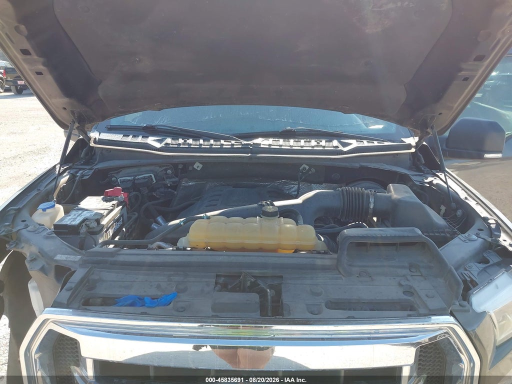 2016 Ford F-150 XLT photo 10