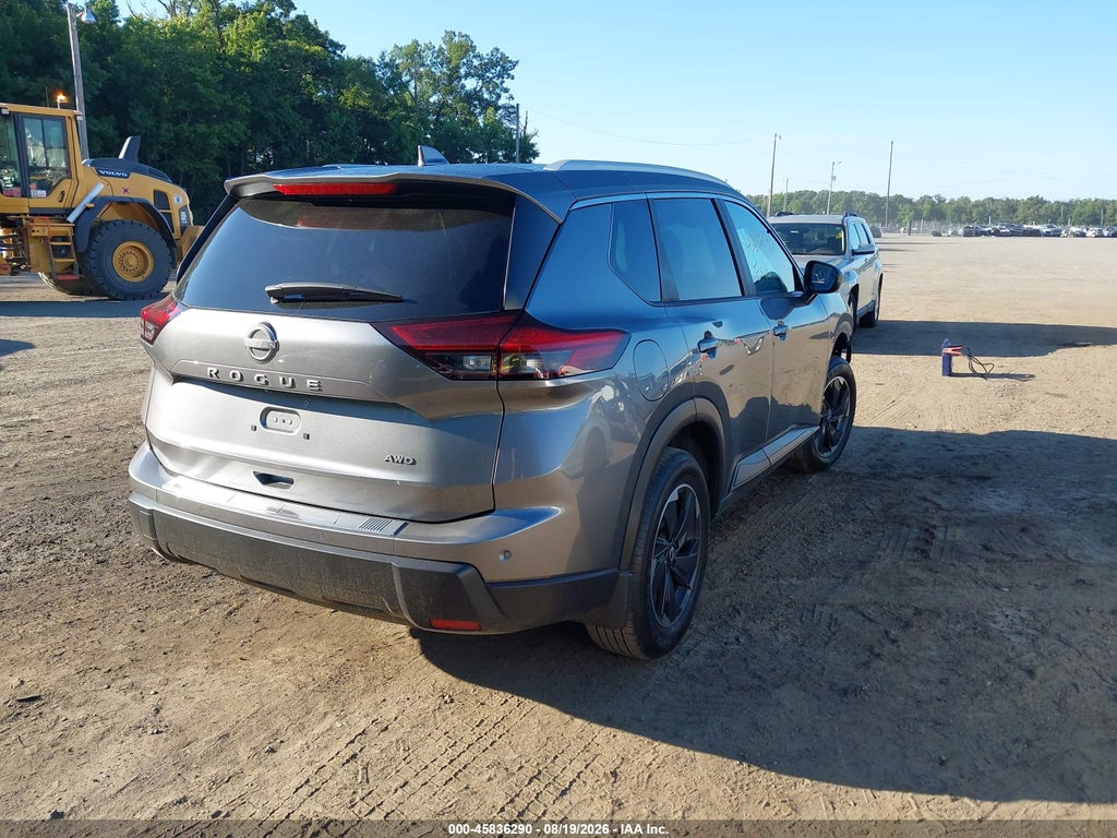 2026 Nissan Rogue SV photo 4