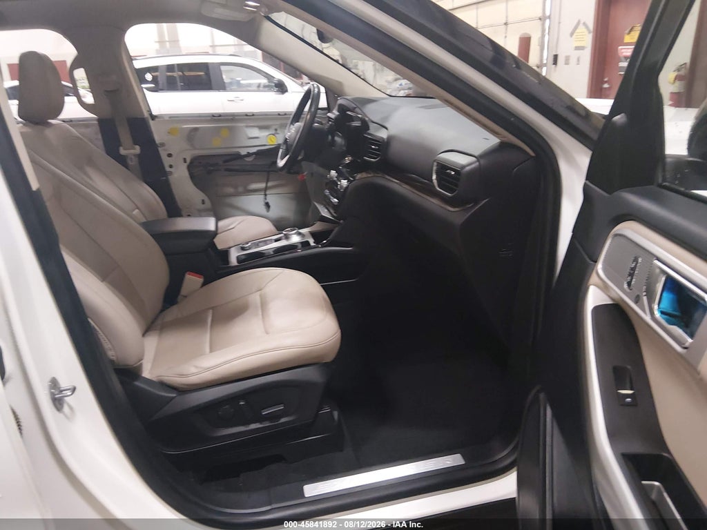 2022 Ford Explorer Limited photo 5