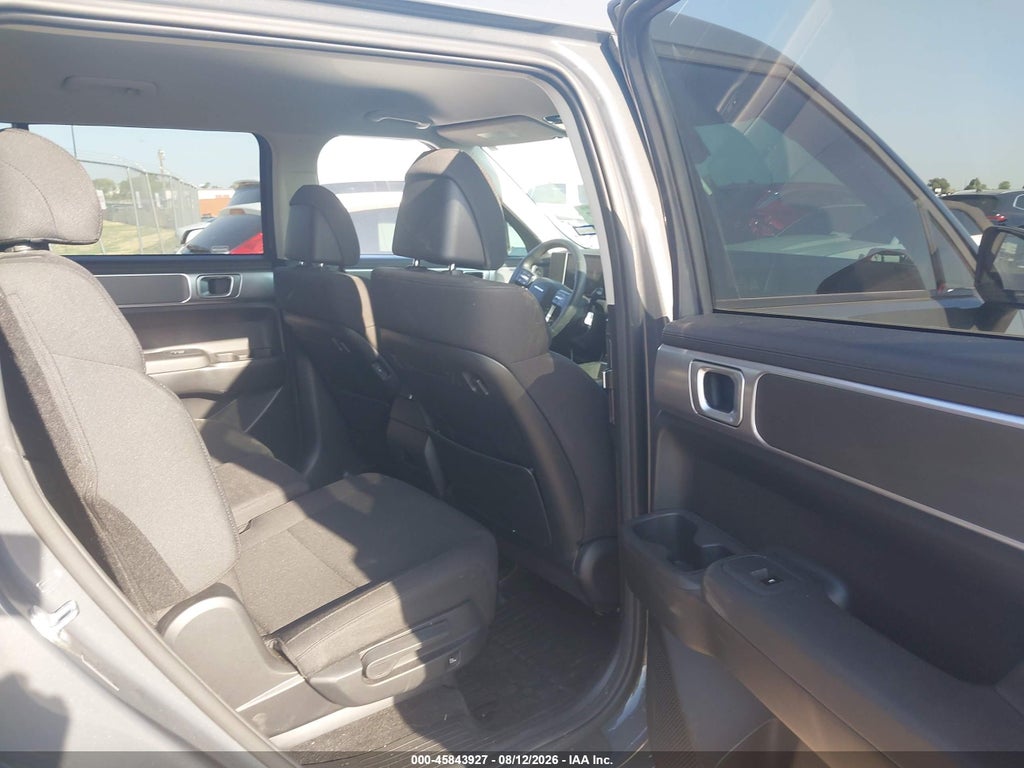 2025 Hyundai Santa FE SE photo 8