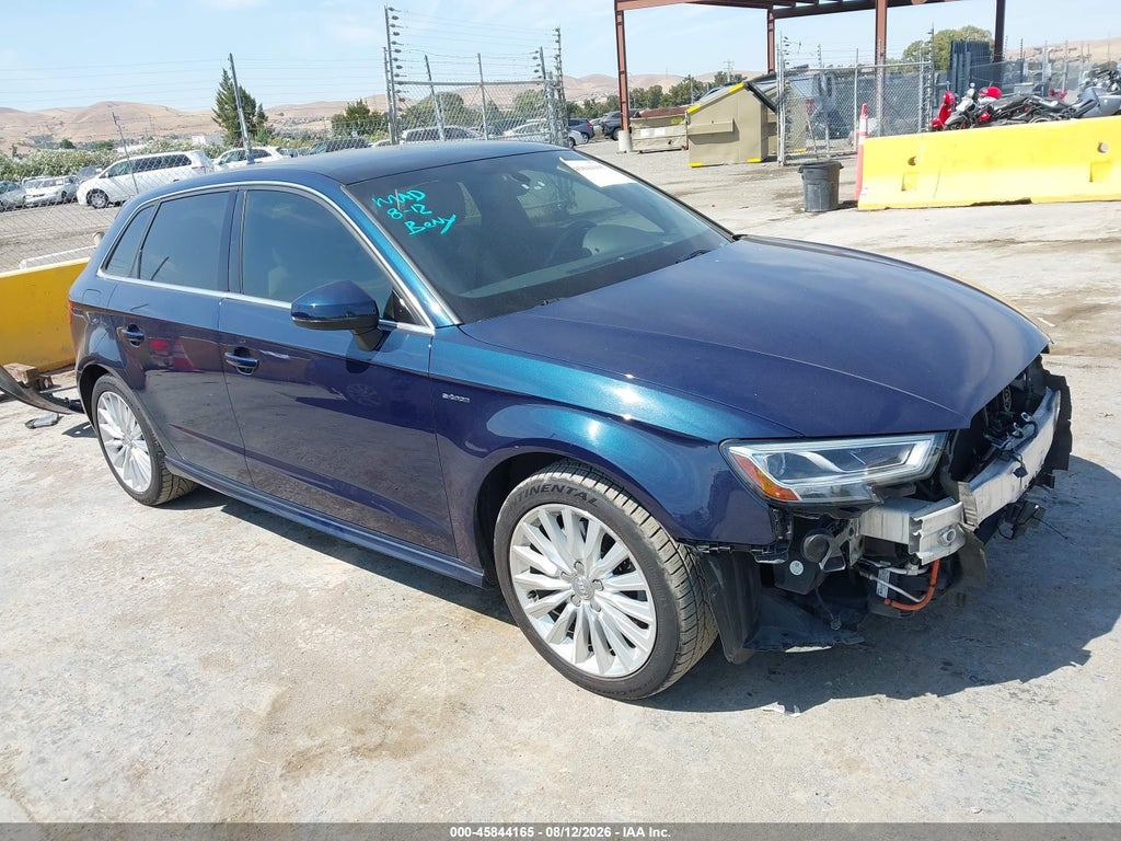 2018 AUDI A3 E-TRON WAUTPBFF0JA078450