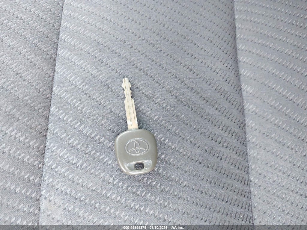 2017 Toyota Camry LE photo 11