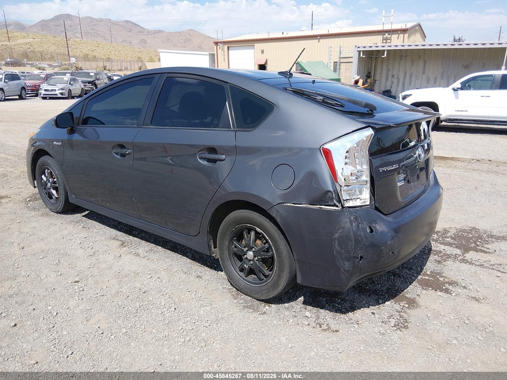 2010 Toyota Prius II photo 3