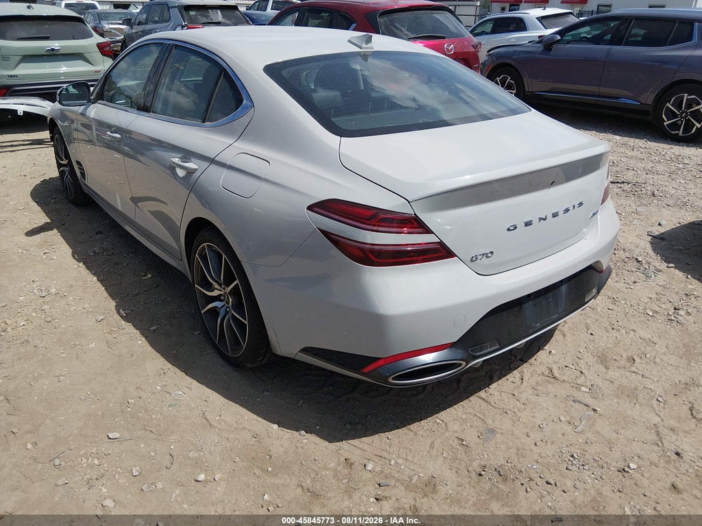 2025 Genesis G70 2.5T AWD photo 3