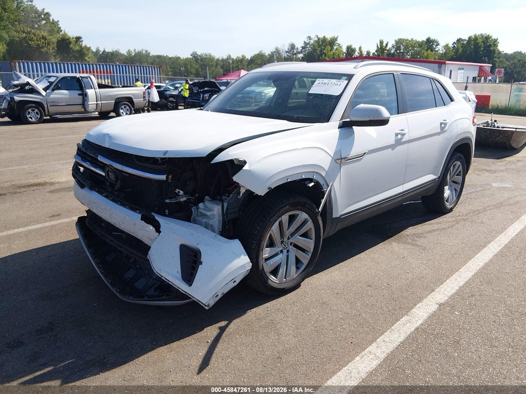 2021 Volkswagen Atlas Cross Sport 3.6L V6 SE W/Technology photo 2