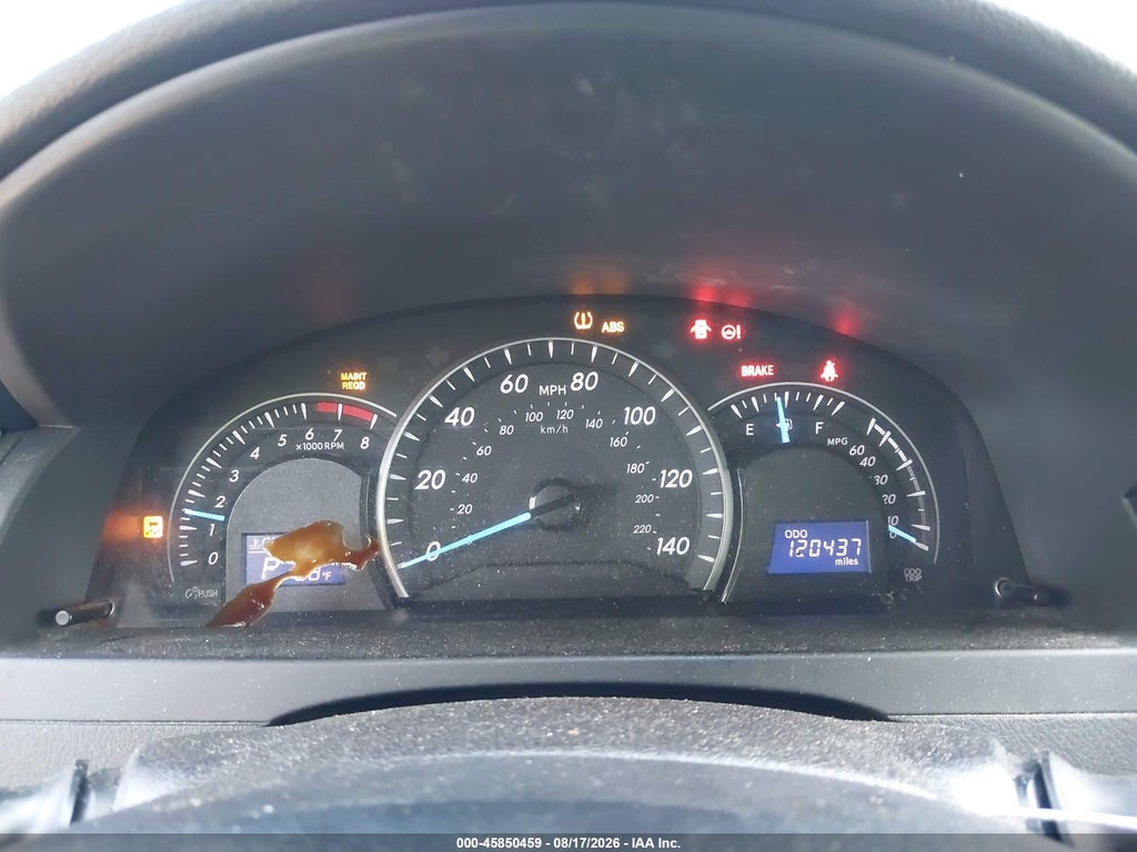 2014 Toyota Camry LE photo 7