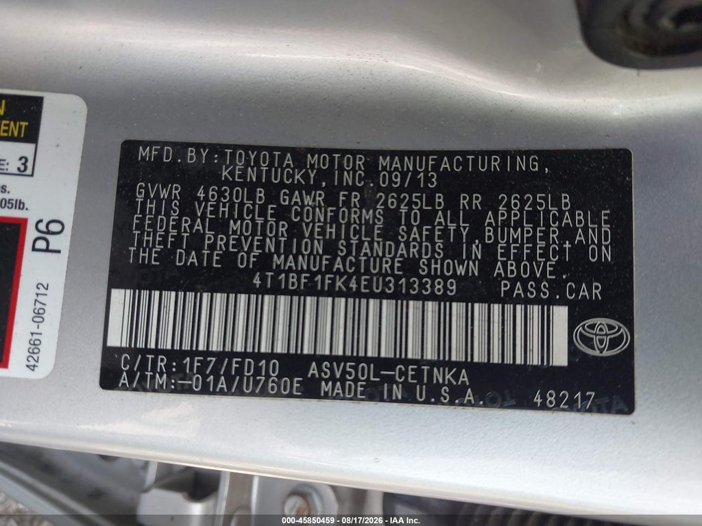 2014 Toyota Camry LE photo 9