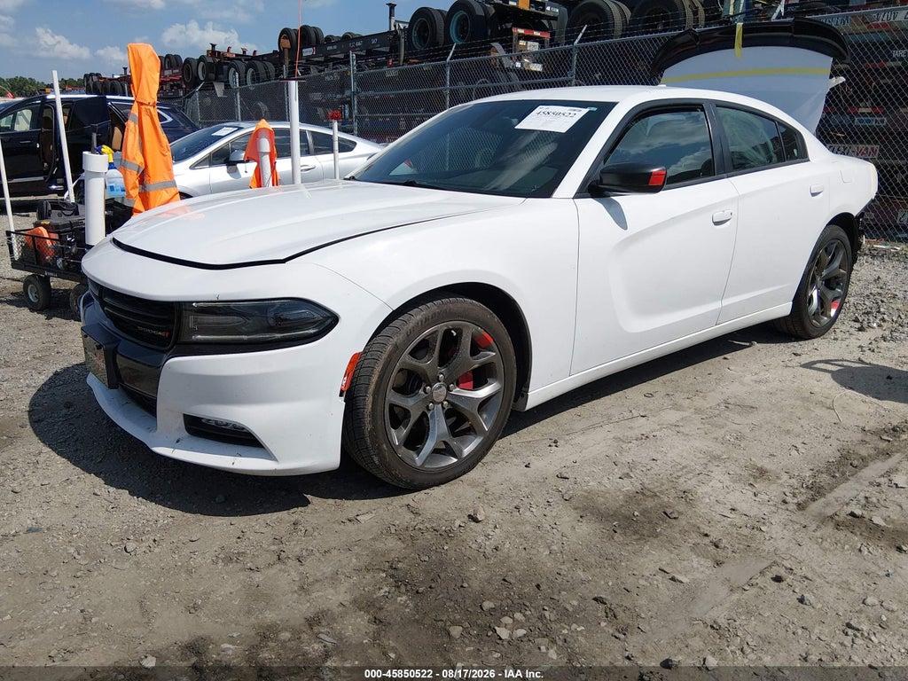 2016 Dodge Charger SXT photo 2