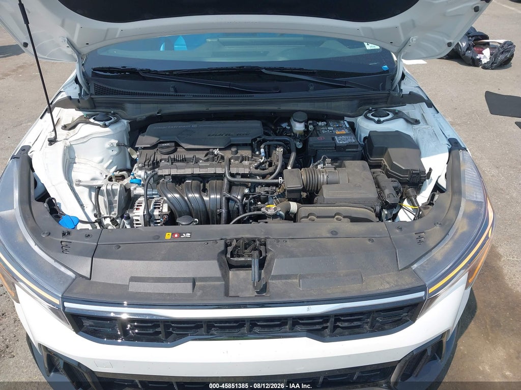 2025 Kia K4 GT-Line photo 10