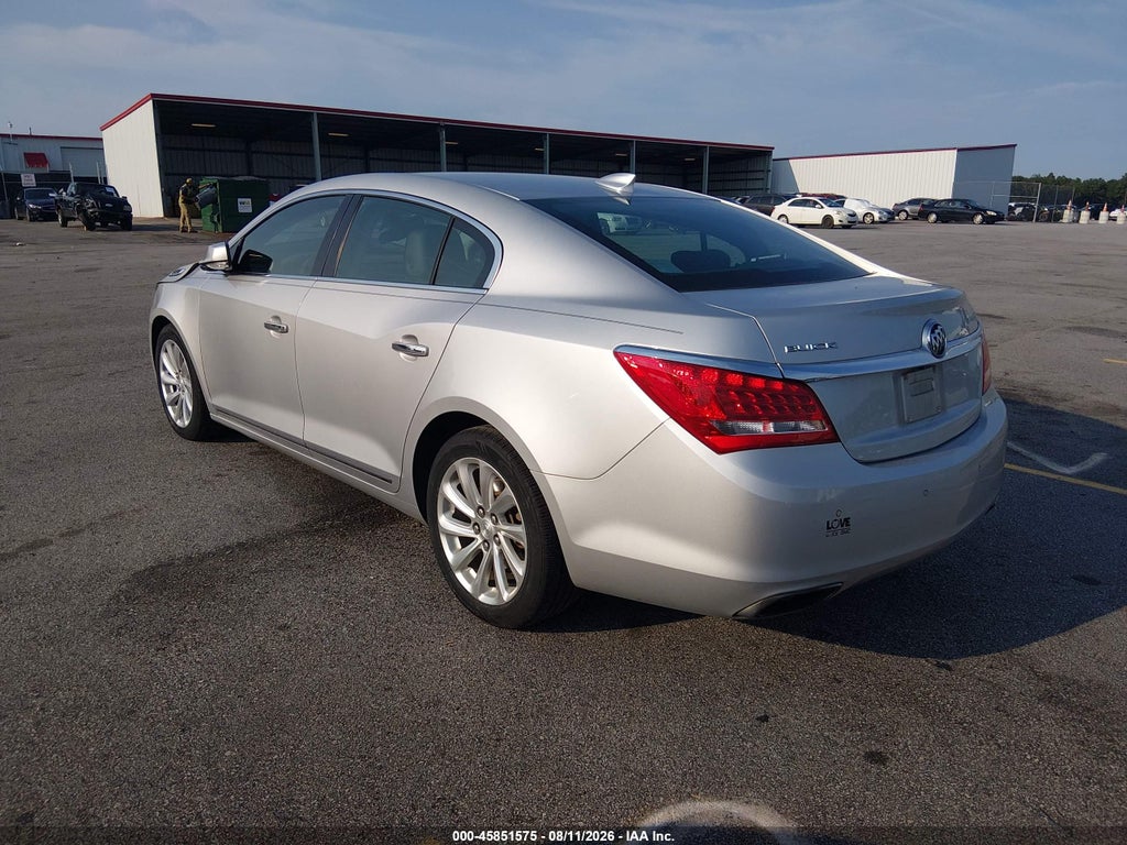 2016 Buick Lacrosse Leather photo 3