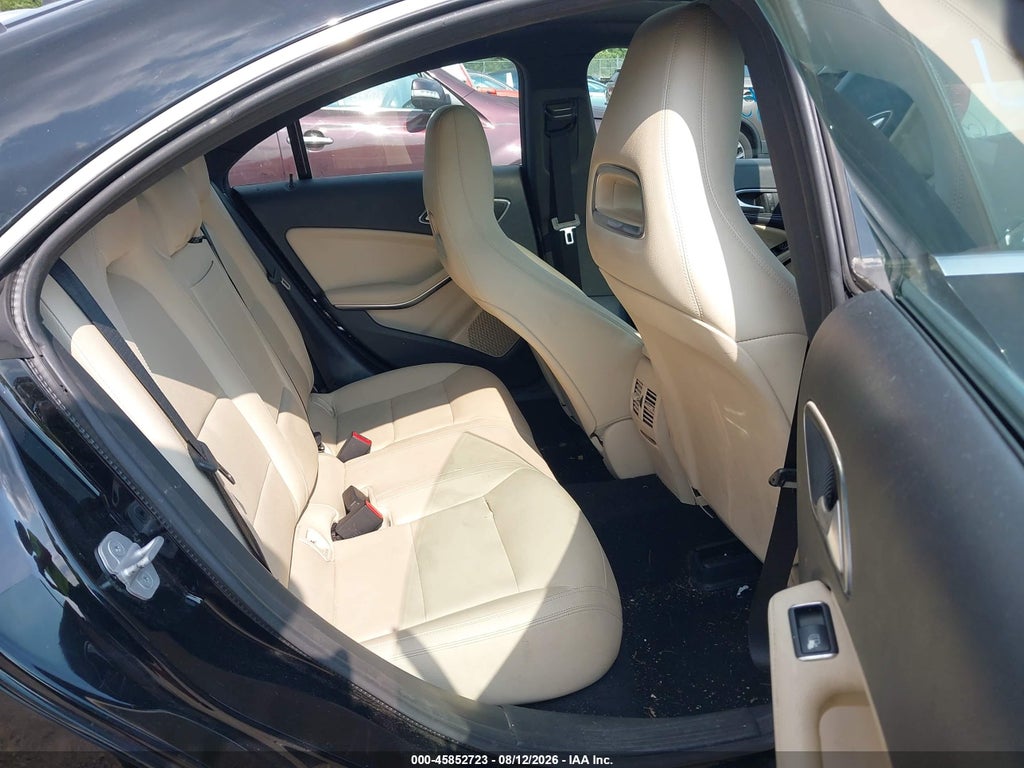 2018 Mercedes-Benz CLA 250 4MATIC photo 8