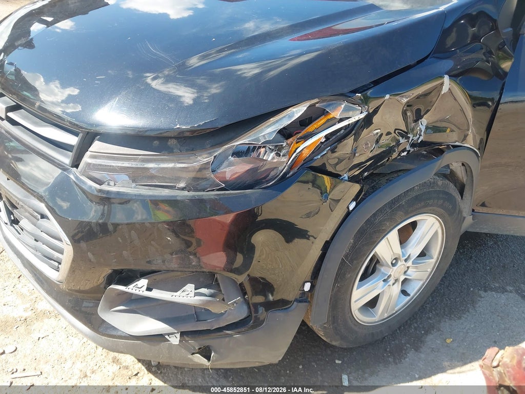 2021 Chevrolet Trax FWD LS photo 6