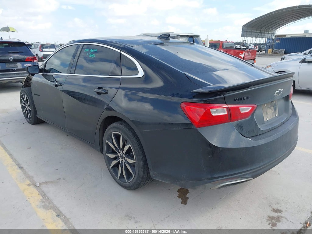 2023 Chevrolet Malibu FWD RS photo 3