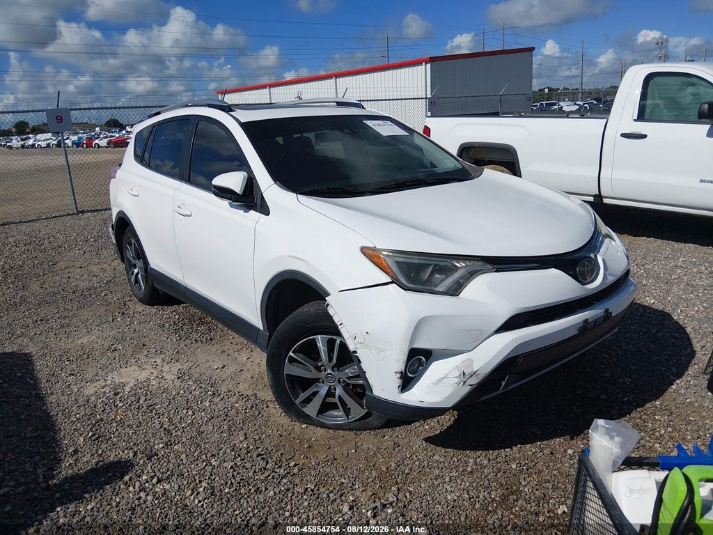 2018 Toyota RAV4 XLE photo 1