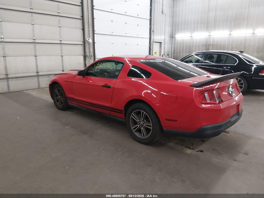 2010 Ford Mustang V6/V6 Premium photo 3