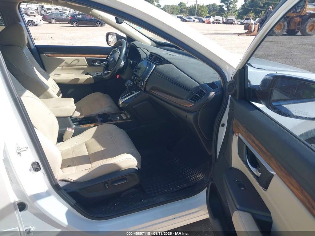 2020 Honda CR-V 2WD Touring photo 5