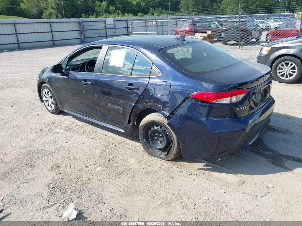 2022 Toyota Corolla LE photo 3