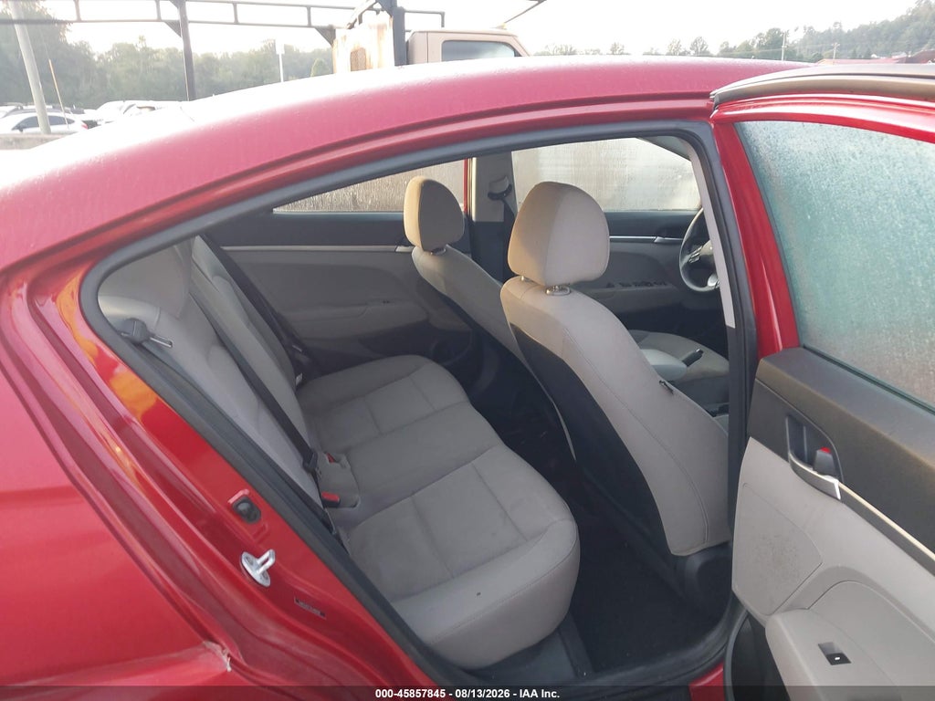 2019 Hyundai Elantra SE photo 8