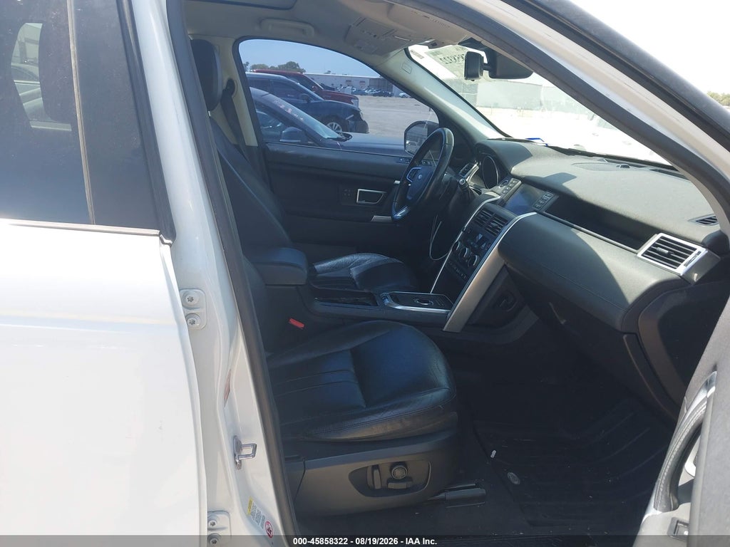 2018 Land Rover Discovery Sport HSE photo 5