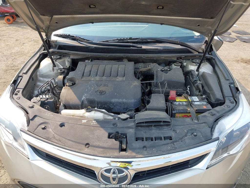 2013 Toyota Avalon XLE Touring photo 10